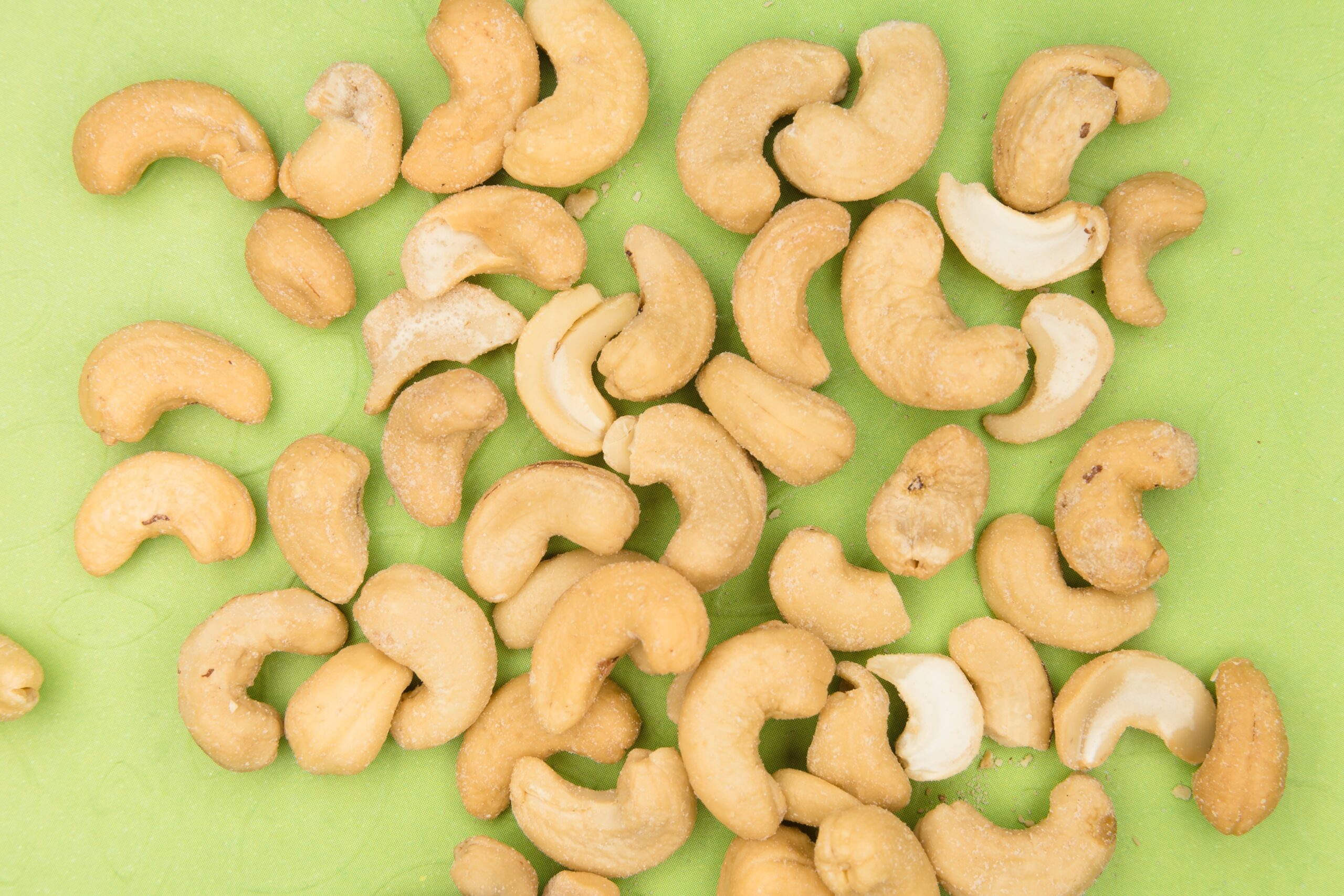 Cashew Nuts W240