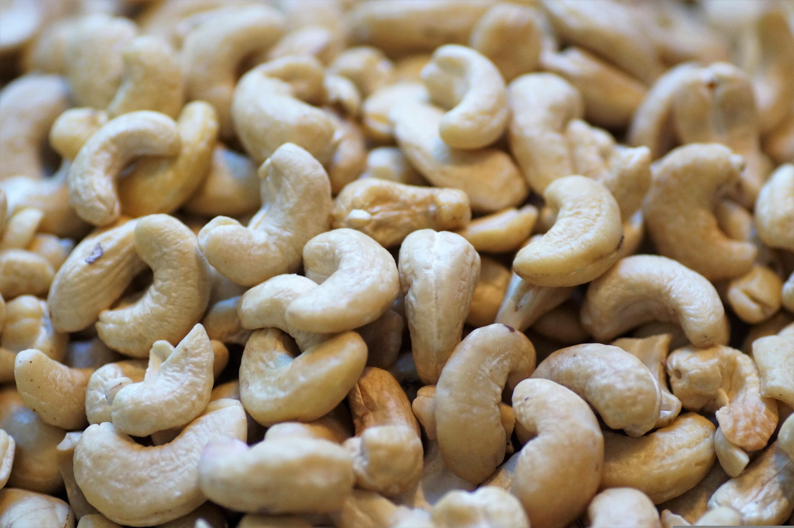 Cashew Nuts W450